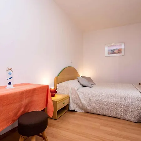 Two-bedroom Near Sea مالينسكا