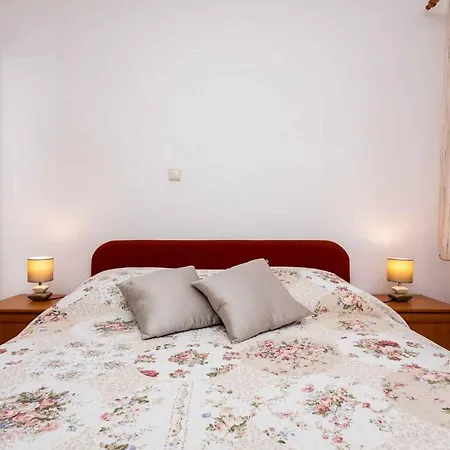 Two-bedroom Near Sea Apartment *