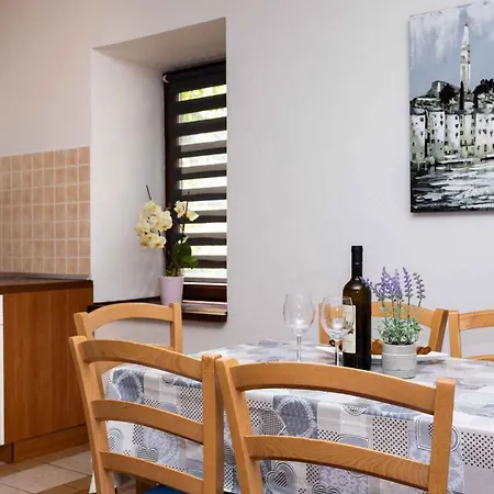Apartment Two-bedroom Near Sea *