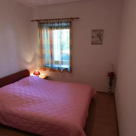 Apartment Two-bedroom Near Sea Malinska