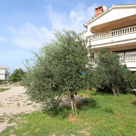 Apartment Two-bedroom Near Sea *