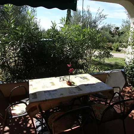 Two-bedroom Near Sea * Malinska