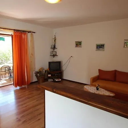 Apartment Two-bedroom Near Sea *