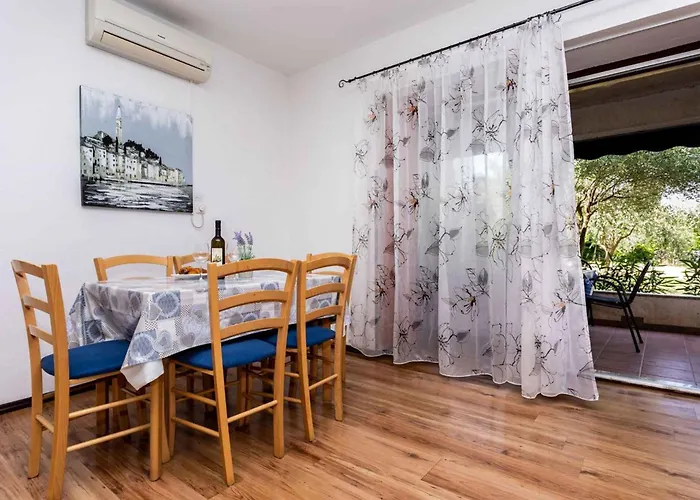 Two-bedroom Near Sea Апартаменты