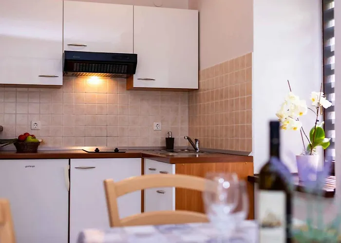Апартаменты Two-bedroom Near Sea Малинска